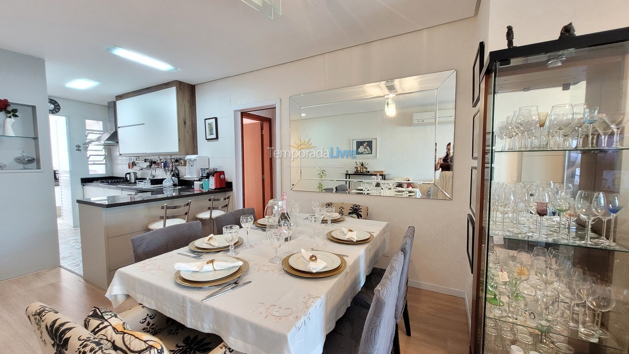 Apartamento para aluguel de temporada em Florianopolis (Canasvieiras)