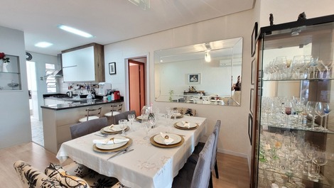 Moderno e Aconchegante - 50m da praia - Canasvieiras