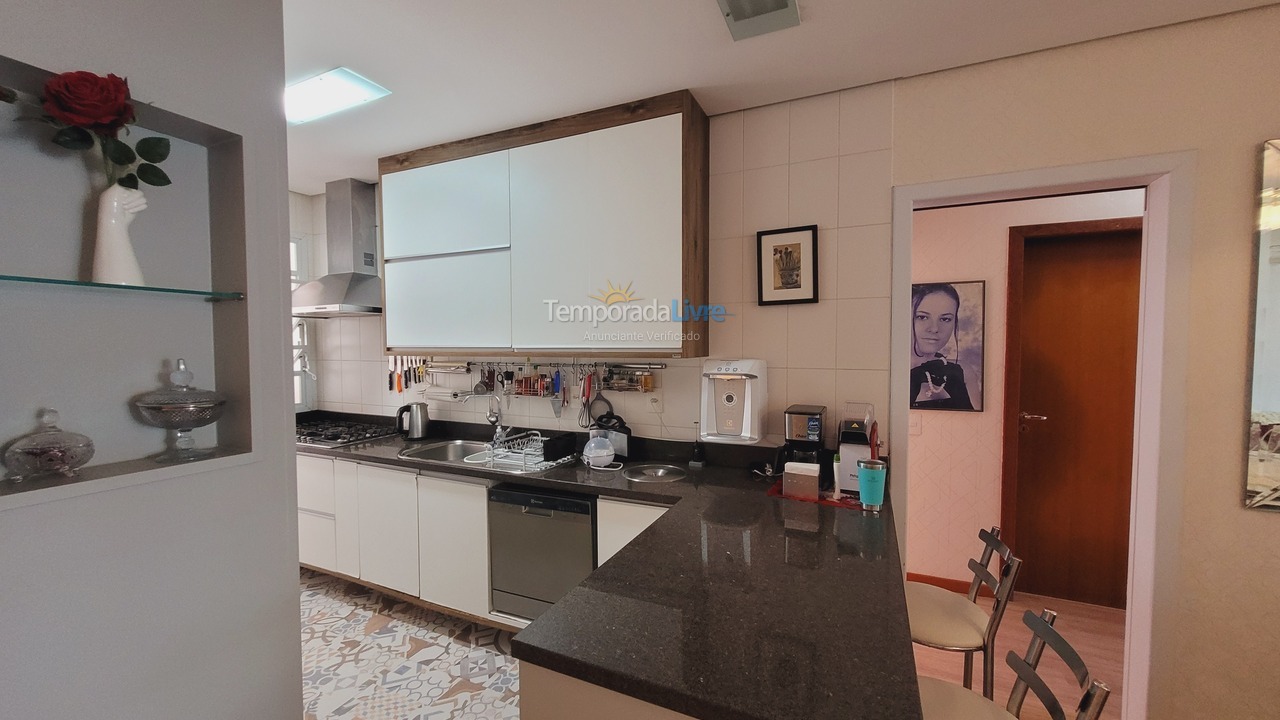 Apartamento para aluguel de temporada em Florianopolis (Canasvieiras)