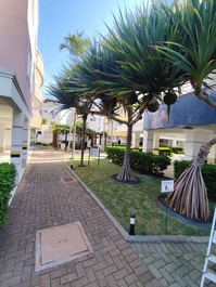 Apartamento a 400m da praia Ingleses Norte