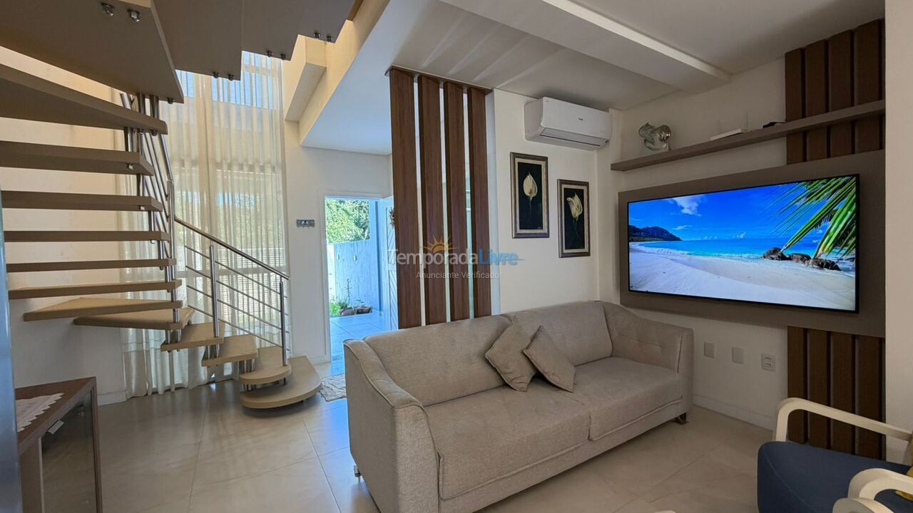 House for vacation rental in Bombinhas (Canto Grande)