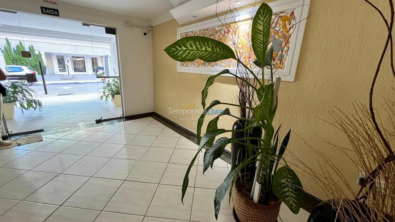 Apartment for vacation rental in Itapema (Meia Praia)