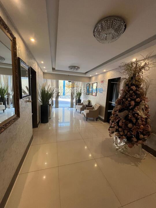 Casa para aluguel de temporada em Itapema (Meia Praia)