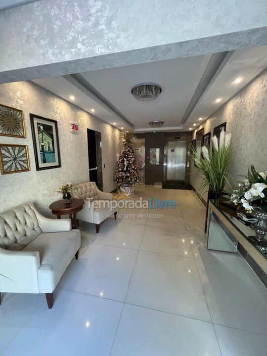 Casa para aluguel de temporada em Itapema (Meia Praia)