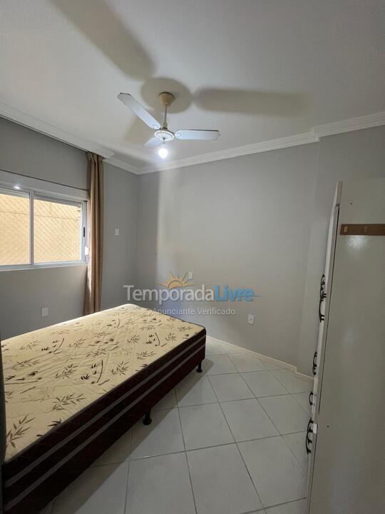 Casa para aluguel de temporada em Itapema (Meia Praia)