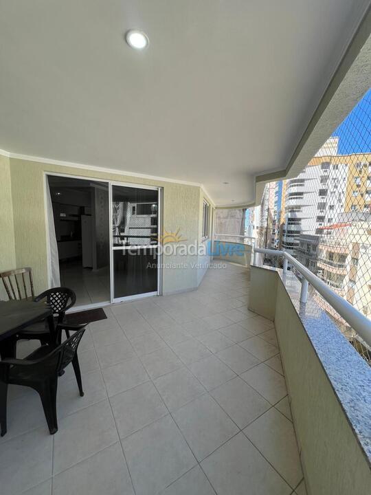 Casa para aluguel de temporada em Itapema (Meia Praia)