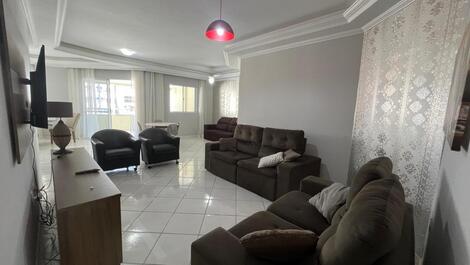 Quadra mar Rua 291 - 04 Dorm - Vista Mar - 80m do mar