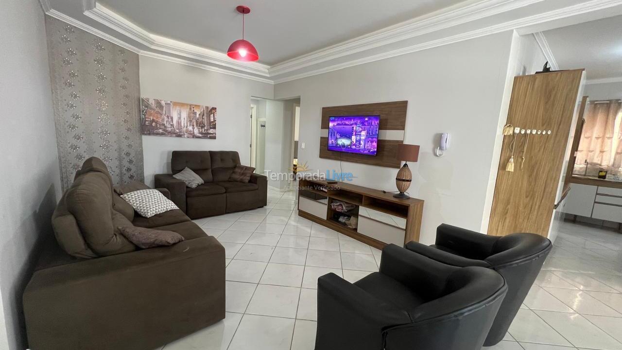 Casa para aluguel de temporada em Itapema (Meia Praia)