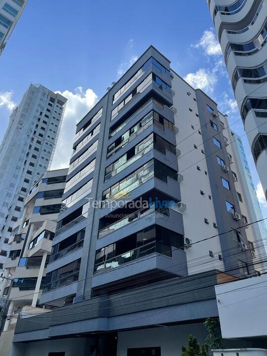 Apartamento para alquiler de vacaciones em Itapema (Meia Praia)