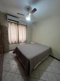 Apartamento de 3 habitaciones con vista al mar cerca del centro comercial Russi