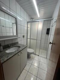 Apartamento de 3 habitaciones con vista al mar cerca del centro comercial Russi