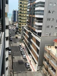 Apartamento de 3 habitaciones con vista al mar cerca del centro comercial Russi