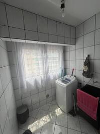 Apartamento de 3 habitaciones con vista al mar cerca del centro comercial Russi