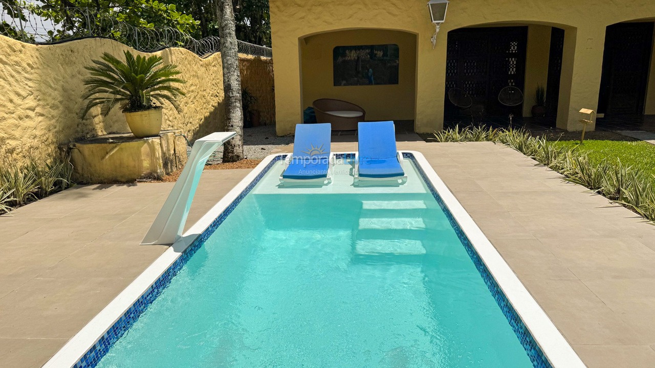 House for vacation rental in Guarujá (Praia do Pernambuco)