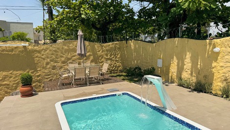 6-SUITE MANSION 150m FROM THE BEACH - PET FRIENDLY