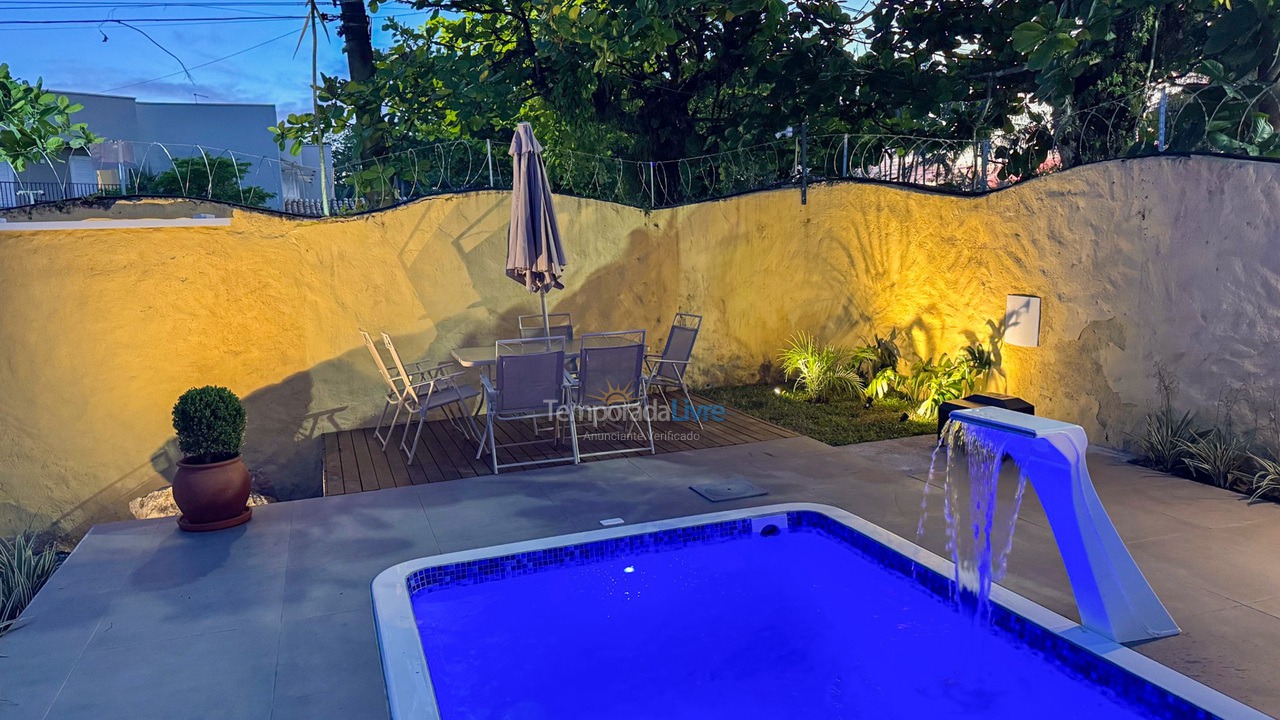 House for vacation rental in Guarujá (Praia do Pernambuco)