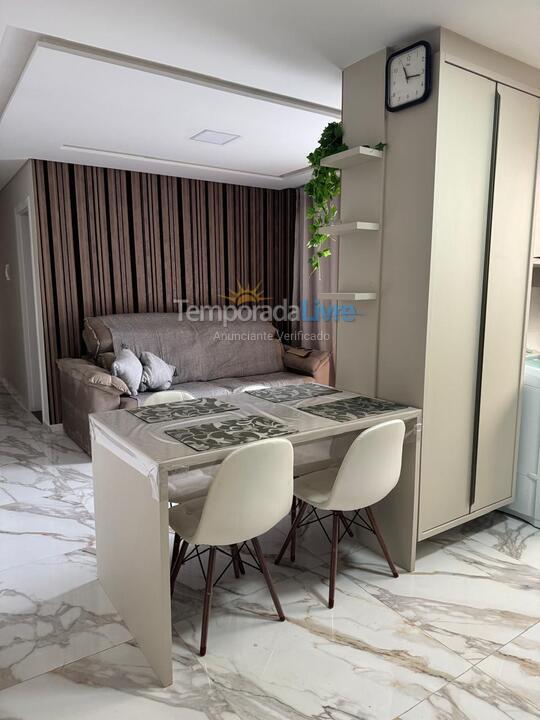 Apartamento para aluguel de temporada em Florianópolis (Praia do Santinho)