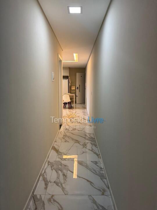 Apartamento para aluguel de temporada em Florianópolis (Praia do Santinho)