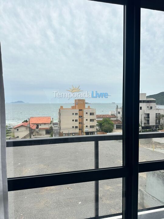 Apartamento para aluguel de temporada em Florianópolis (Praia do Santinho)
