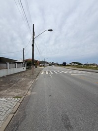 Ótimo Sobrado frente mar com Ac, WI-FI, piscina, churrasqueira