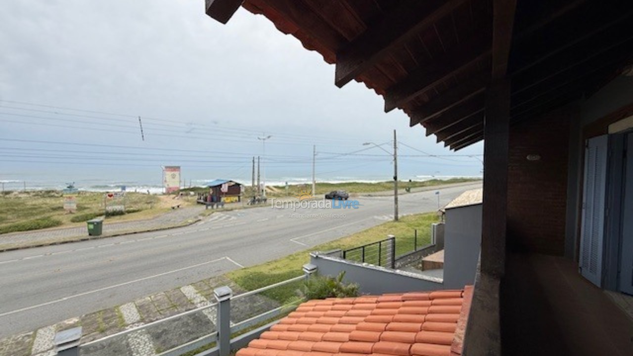 Casa para aluguel de temporada em São Francisco do Sul (Praia Grande)