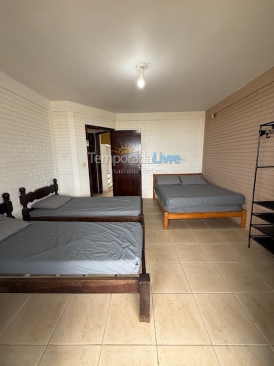 Casa para aluguel de temporada em São Francisco do Sul (Praia Grande)