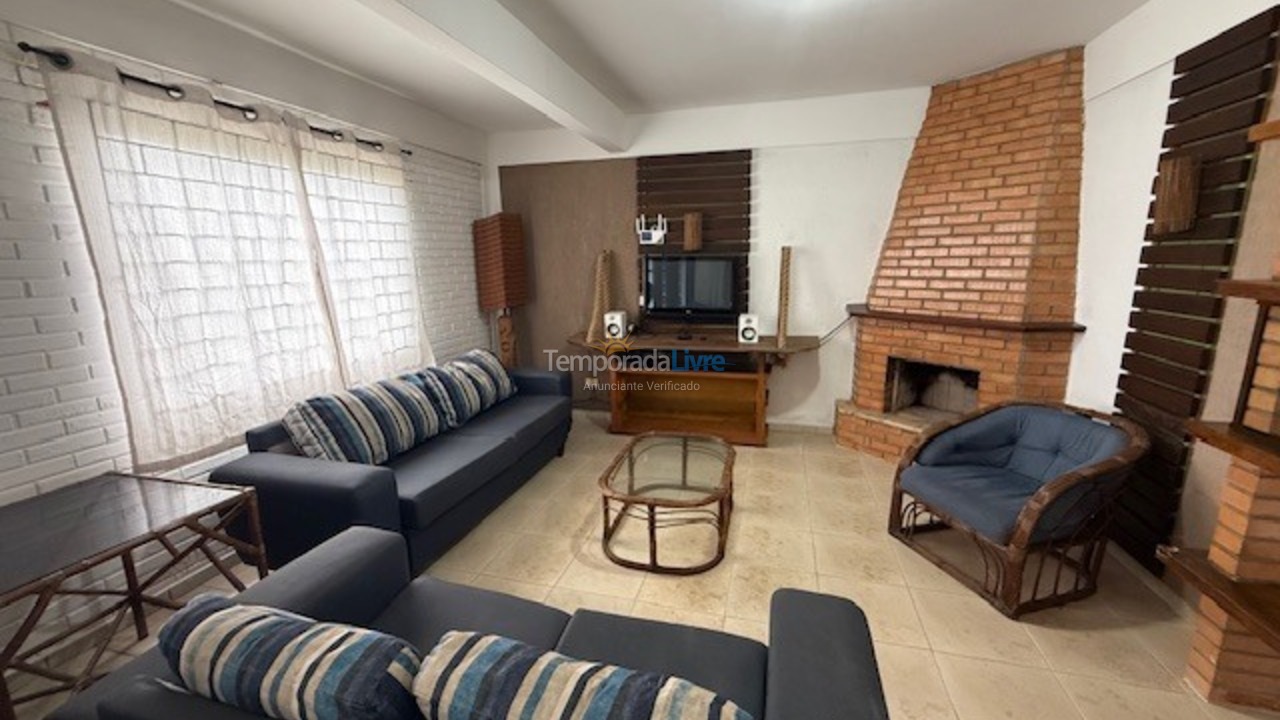 Casa para aluguel de temporada em São Francisco do Sul (Praia Grande)
