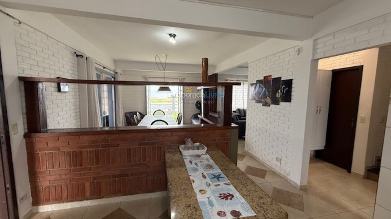 Casa para aluguel de temporada em São Francisco do Sul (Praia Grande)