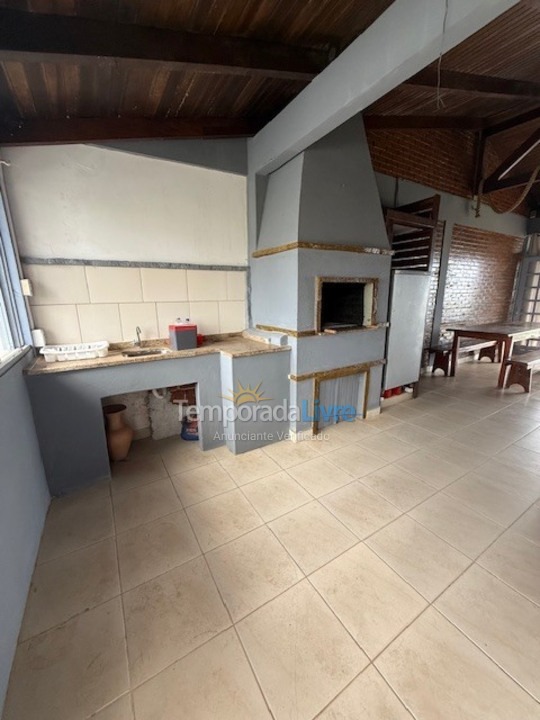 Casa para aluguel de temporada em São Francisco do Sul (Praia Grande)