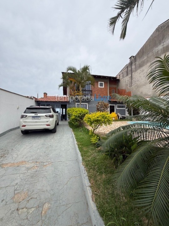 Casa para aluguel de temporada em São Francisco do Sul (Praia Grande)