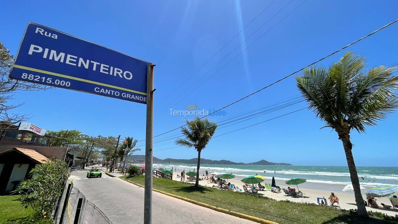 Apartment for vacation rental in Bombinhas (Canto Grande)