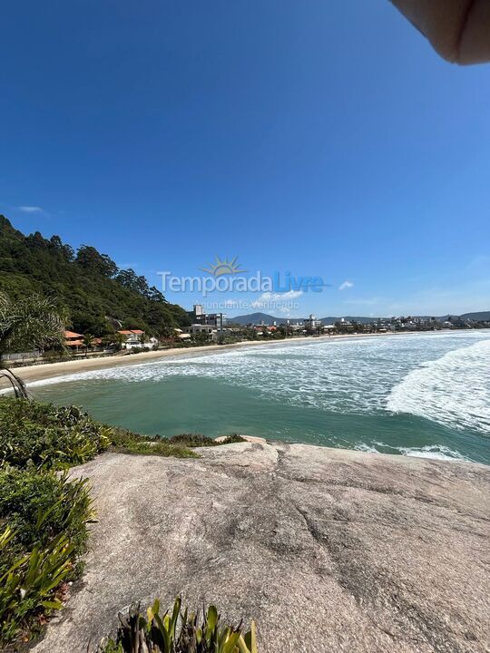 Apartment for vacation rental in Bombinhas (Canto Grande)