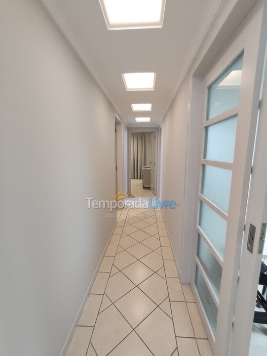 Apartamento para aluguel de temporada em Balneário Camboriú (Centro)