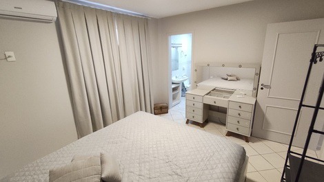 Temporada 3 Dormitorios 30 m da praia Balneario Camboriu