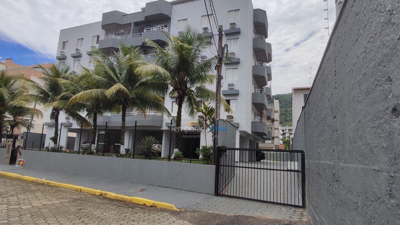 Apartamento para aluguel de temporada em Ubatuba (Praia das Toninhas)