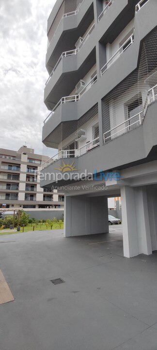 Apartamento para aluguel de temporada em Ubatuba (Praia das Toninhas)