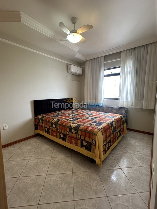 Apartamento para alquiler de vacaciones em Itapema (Meia Praia)