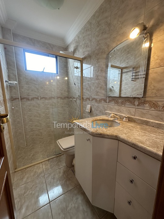 Apartamento para alquiler de vacaciones em Itapema (Meia Praia)