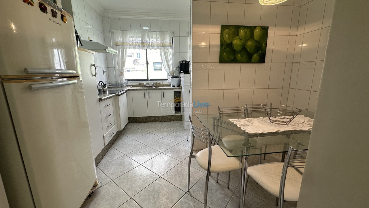 Apartamento para alquiler de vacaciones em Itapema (Meia Praia)