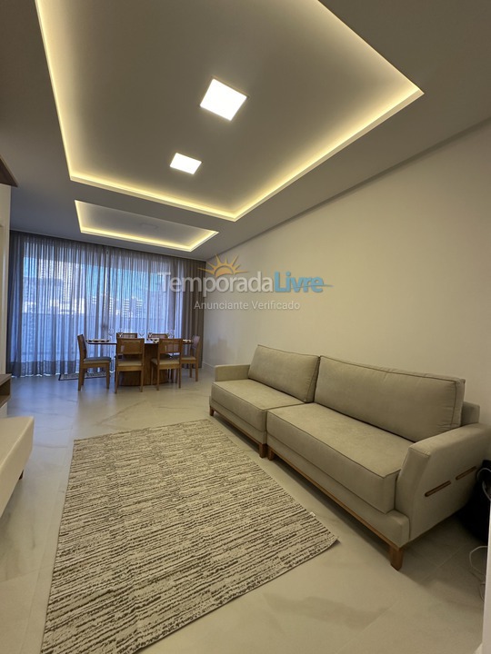 Apartamento para alquiler de vacaciones em Itapema (Meia Praia)