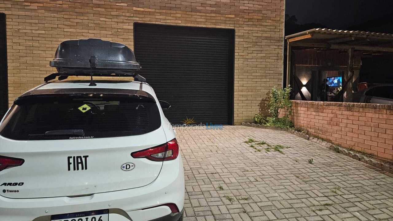 House for vacation rental in Navegantes (Meia Praia)