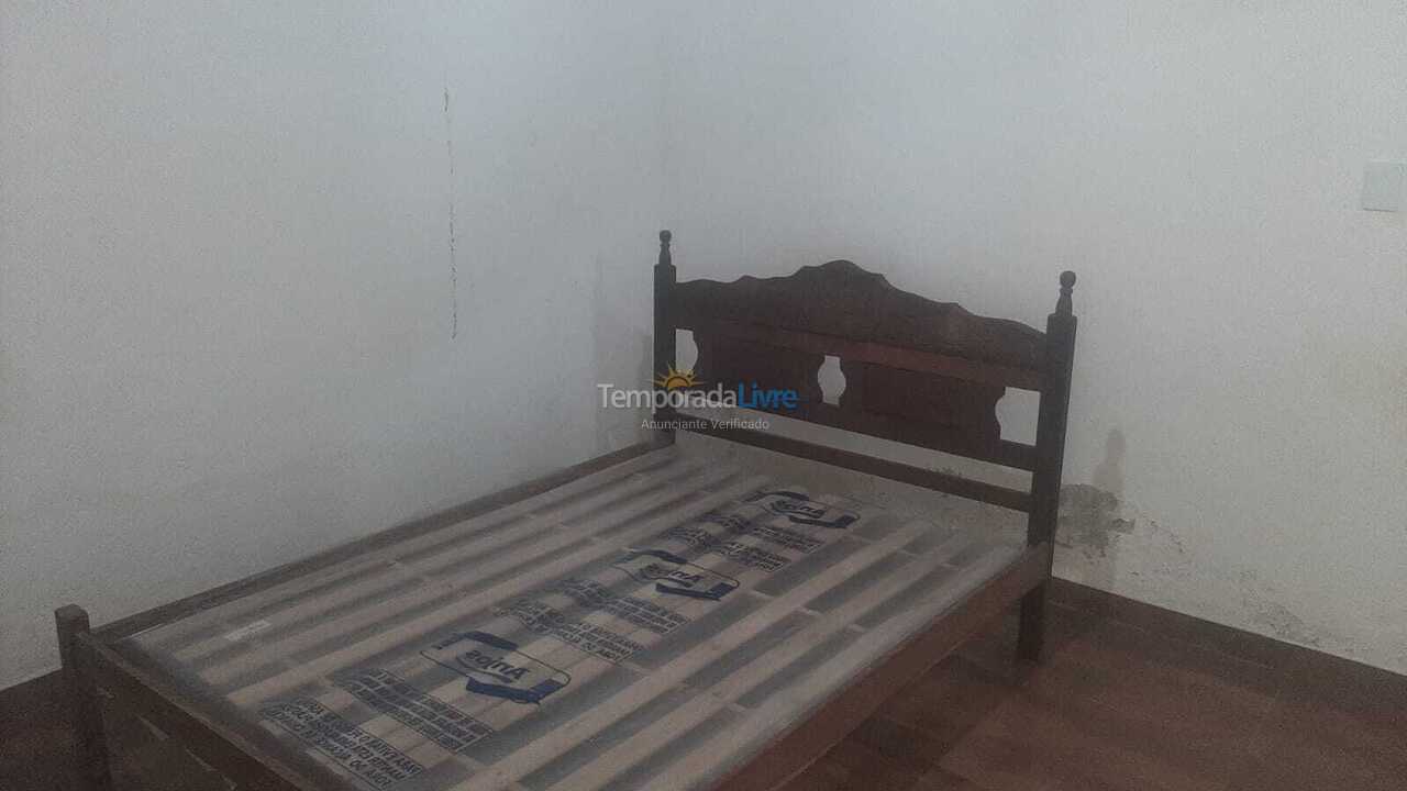 Casa para aluguel de temporada em Nova Viçosa (Centro)