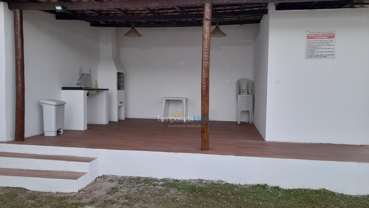 Apartamento para aluguel de temporada em Camaçari (Praia de Guarajuba)