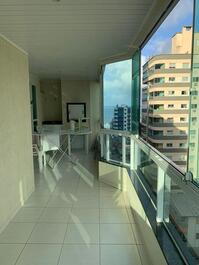 Ref: 902 Maravilhoso e espaçoso- 3 quartos Rua 264