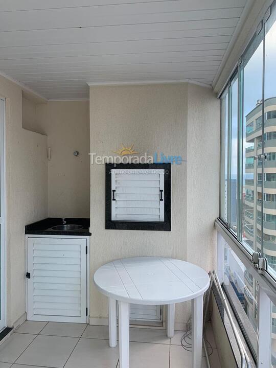 Apartamento para aluguel de temporada em Itapema (Meia Praia)