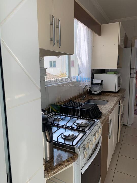 Apartamento para aluguel de temporada em Itapema (Meia Praia)