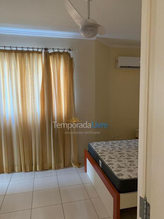 Apartamento para aluguel de temporada em Itapema (Meia Praia)