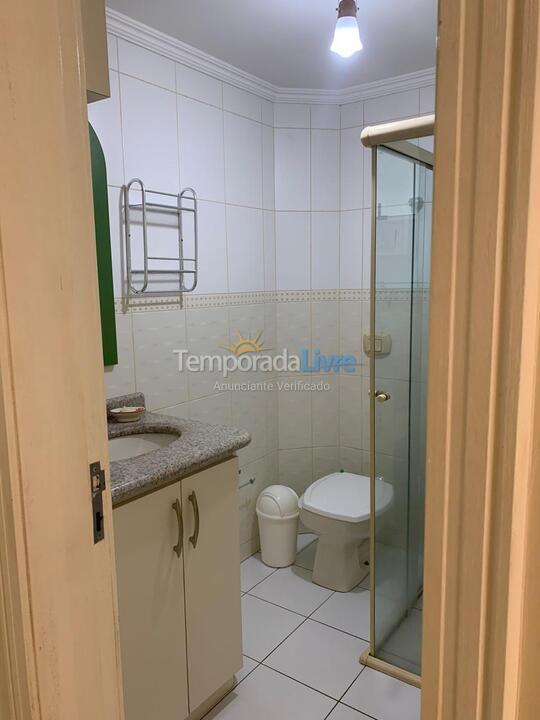 Apartamento para aluguel de temporada em Itapema (Meia Praia)