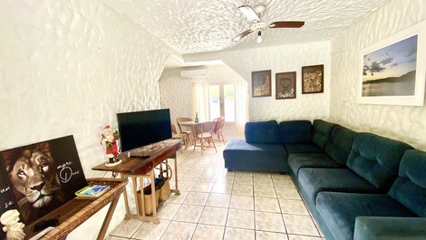 Casa parte superior para 4 pessoas com vista para o mar em Porto Belo