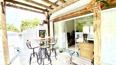 Casa parte superior para 4 pessoas com vista para o mar em Porto Belo